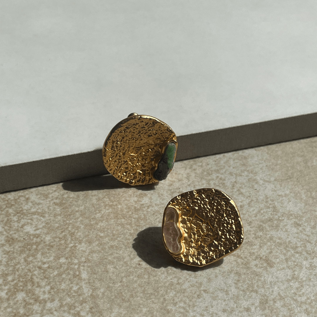 Terre Textured Gold Earrings - Grove & Vae